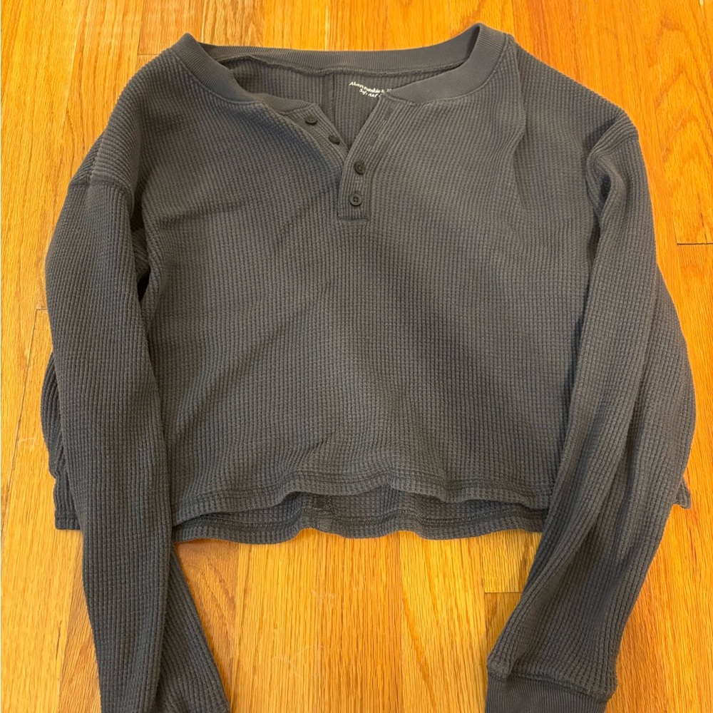 Abercrombie & Fitch Charcoal Long Sleeve Tee